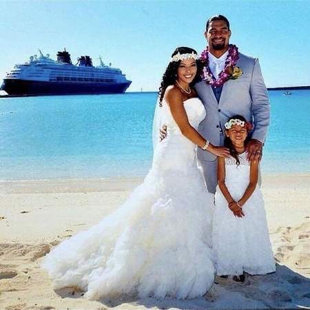 Joelle Anoa'i in her parents' wedding.